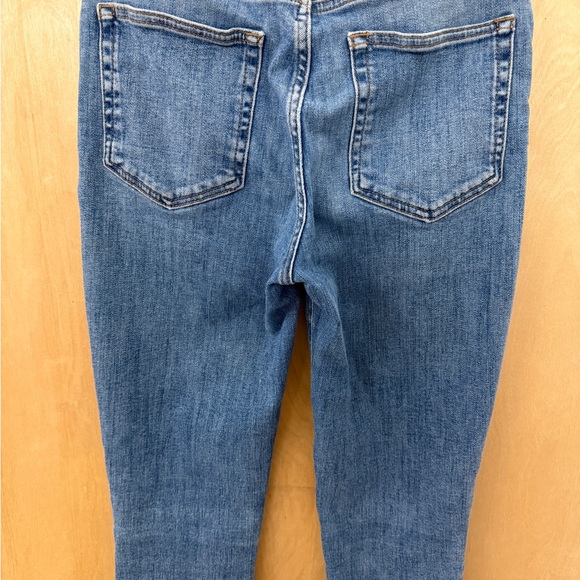 REFORMATION Classic Jeans in Darwin Wash - Picture 10 of 15